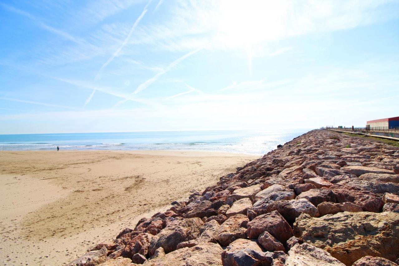 Global Properties, Apartamento Con 2 Habitaciones Y Perfecta Ubicacion En La Playa Puerto de Sagunto Luaran gambar